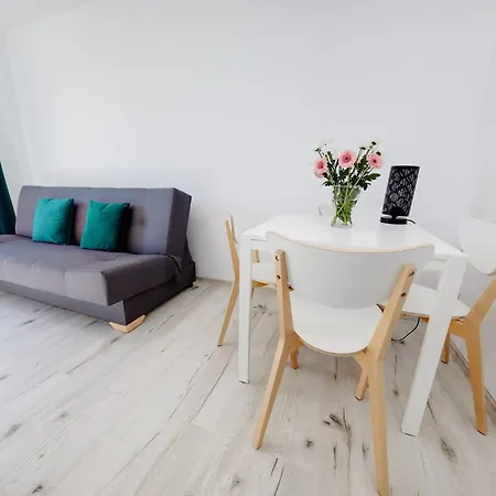 Crystal V Apartment